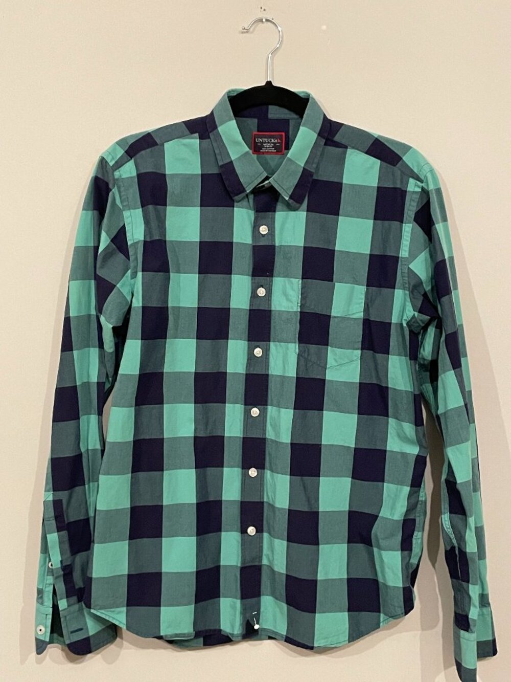UNTUCKit, men’s medium slim fit, 100% cotton, Grean/teal/navy buffalo check.